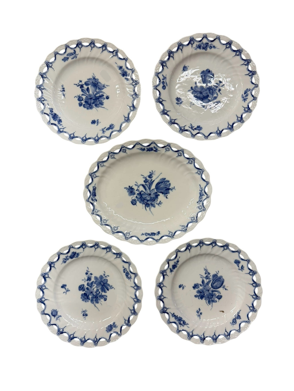Set of Blue Reticulated Plates