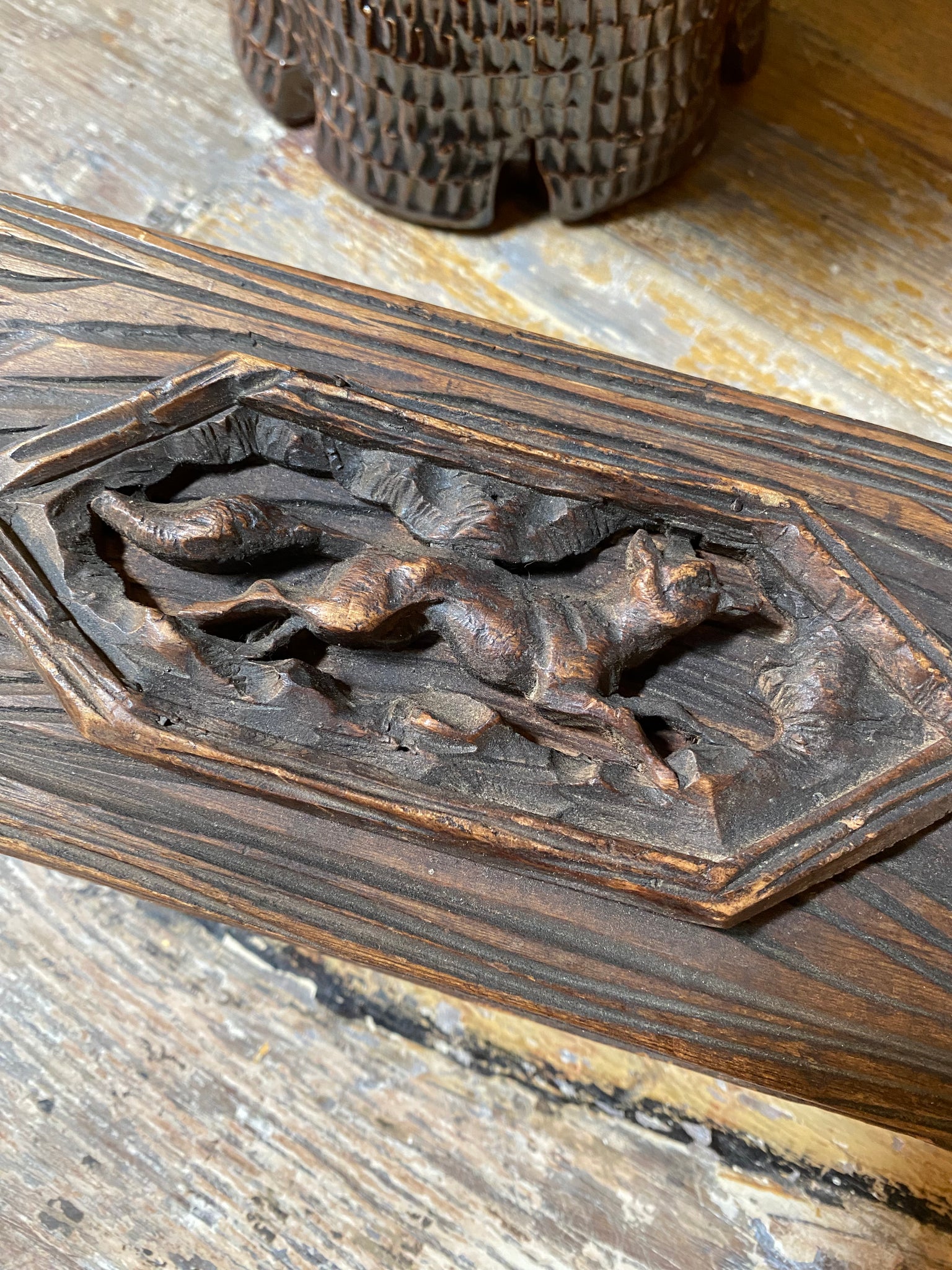 English carved box w Fox